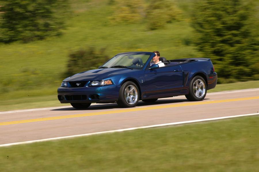 Ford Mustang SVT Cobra Convertible 2002 года  (фото 7 из 103)